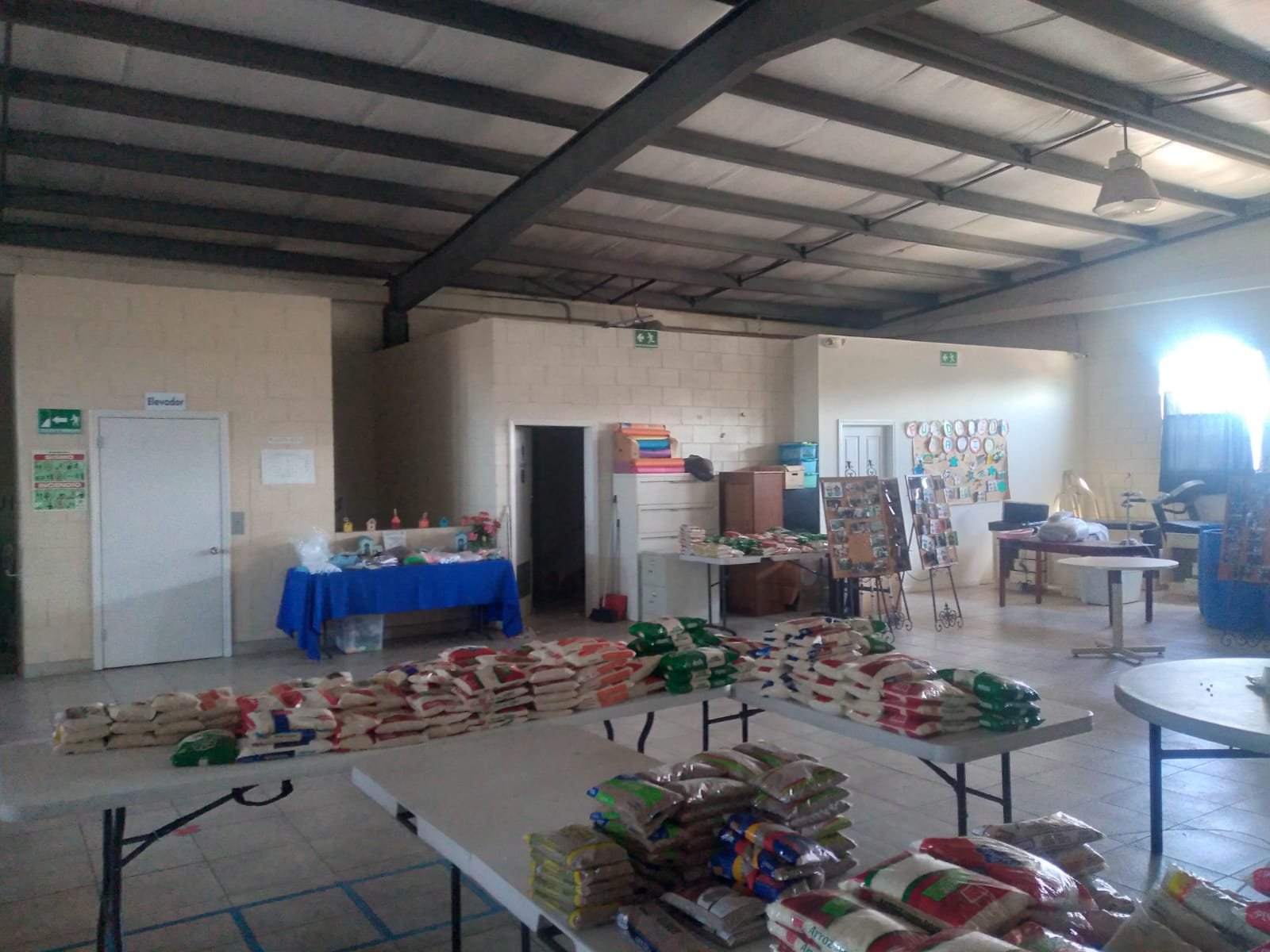 GUAYCURAS, TIJUANA, Baja California 22534, ,Local,En Venta,GUAYCURAS,1042