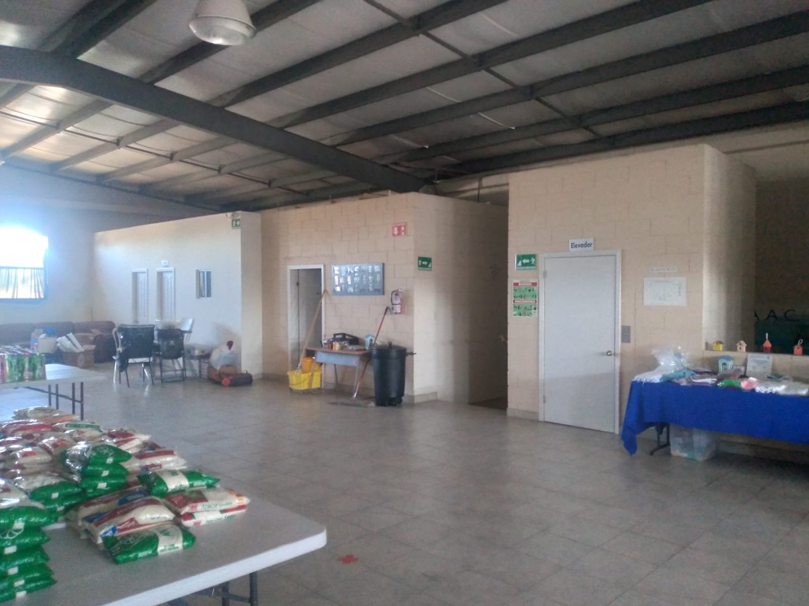 GUAYCURAS, TIJUANA, Baja California 22534, ,Local,En Venta,GUAYCURAS,1042