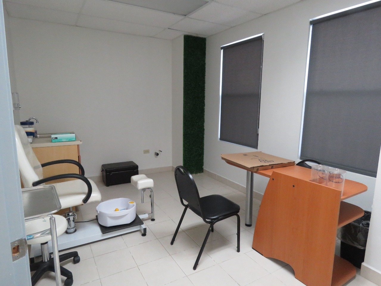 GUAYCURAS, TIJUANA, Baja California 22534, ,Local,En Venta,GUAYCURAS,1042
