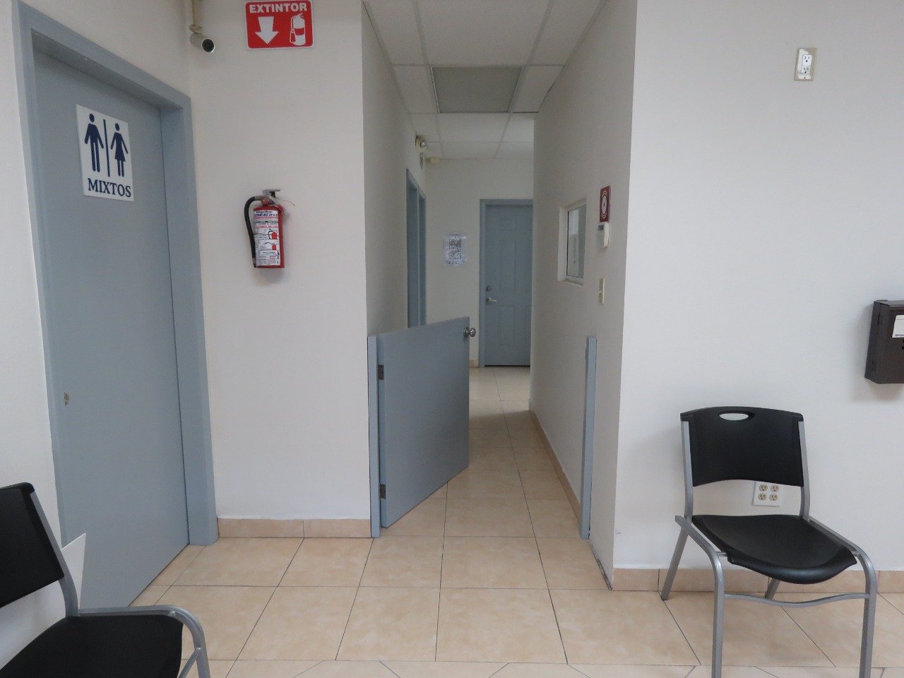 GUAYCURAS, TIJUANA, Baja California 22534, ,Local,En Venta,GUAYCURAS,1042