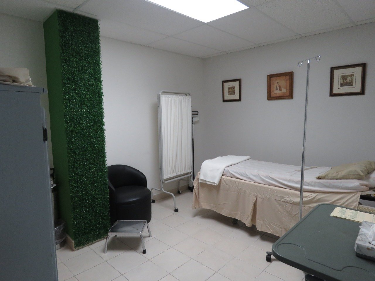 GUAYCURAS, TIJUANA, Baja California 22534, ,Local,En Venta,GUAYCURAS,1042