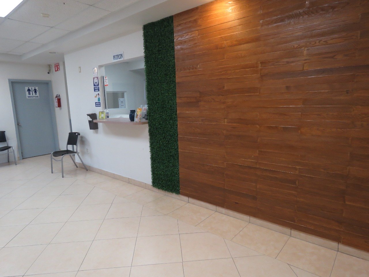 GUAYCURAS, TIJUANA, Baja California 22534, ,Local,En Venta,GUAYCURAS,1042